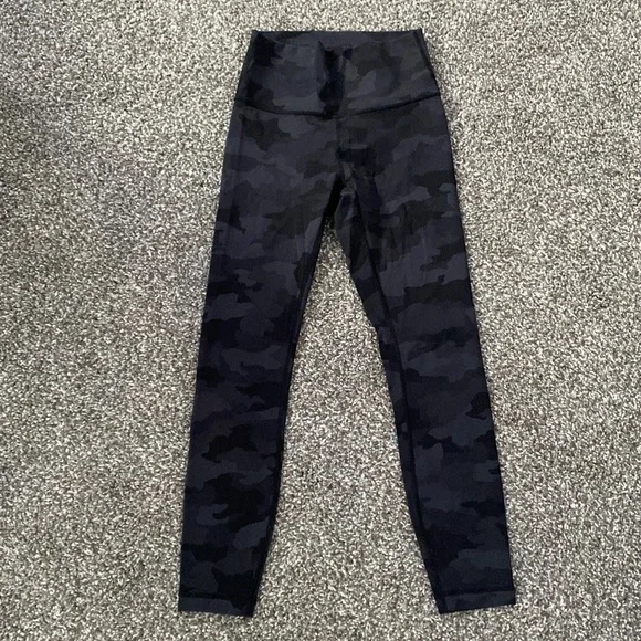 Lululemon Wunder Under Black Camo Leggings ‘25